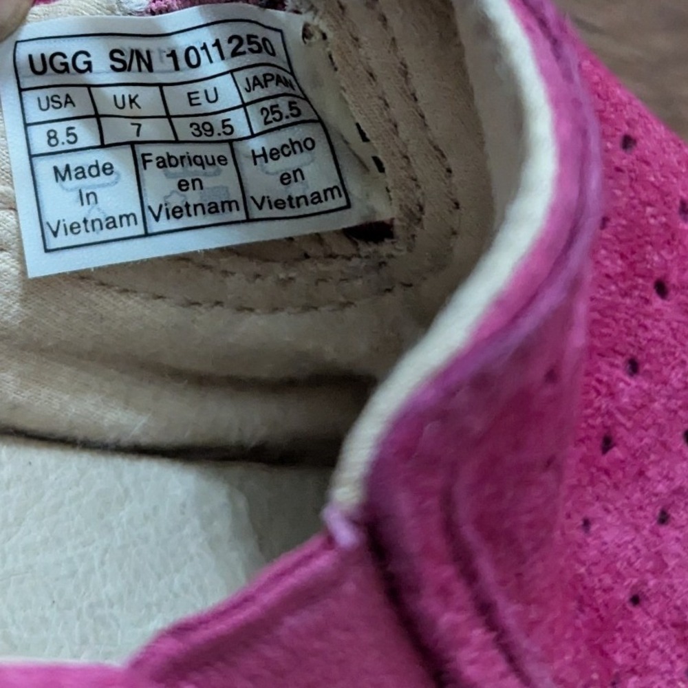 UGG Jass Magenta Pink Perforated Suede Slip On Sneakers Shoes 1011250 Womens 8.5 - Picture 8 of 8